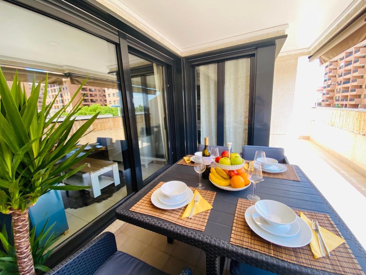 M & B Beach Apartment Valencia Exterior photo